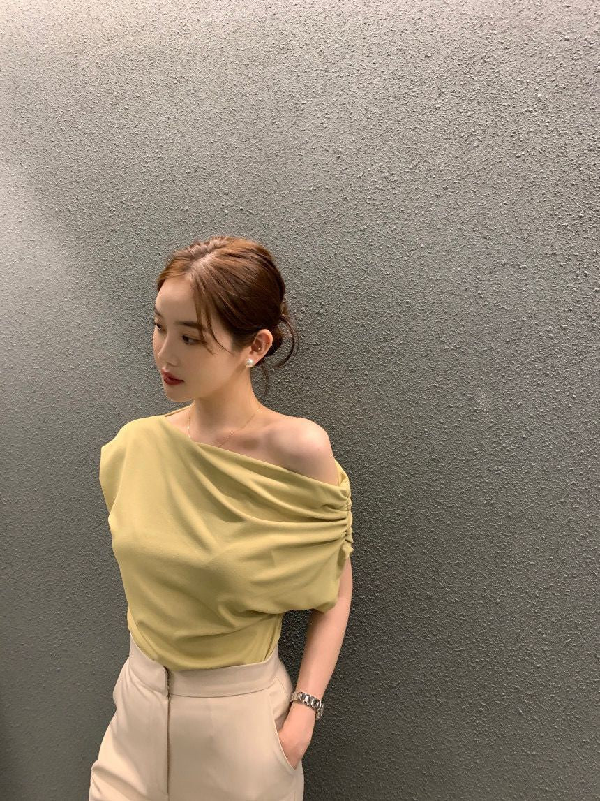 French Style One-Shoulder Slimming Top